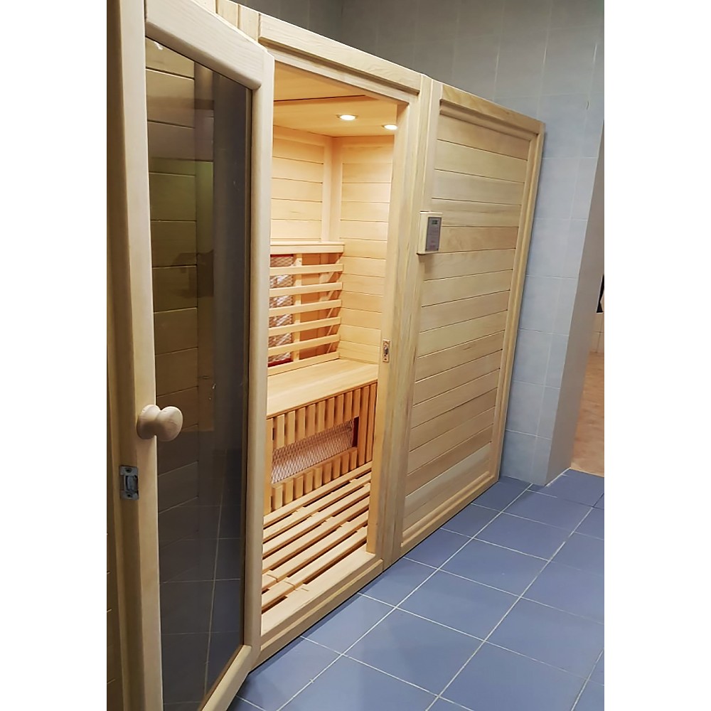 Трехместная кабина из кедра с керамическими излучателями