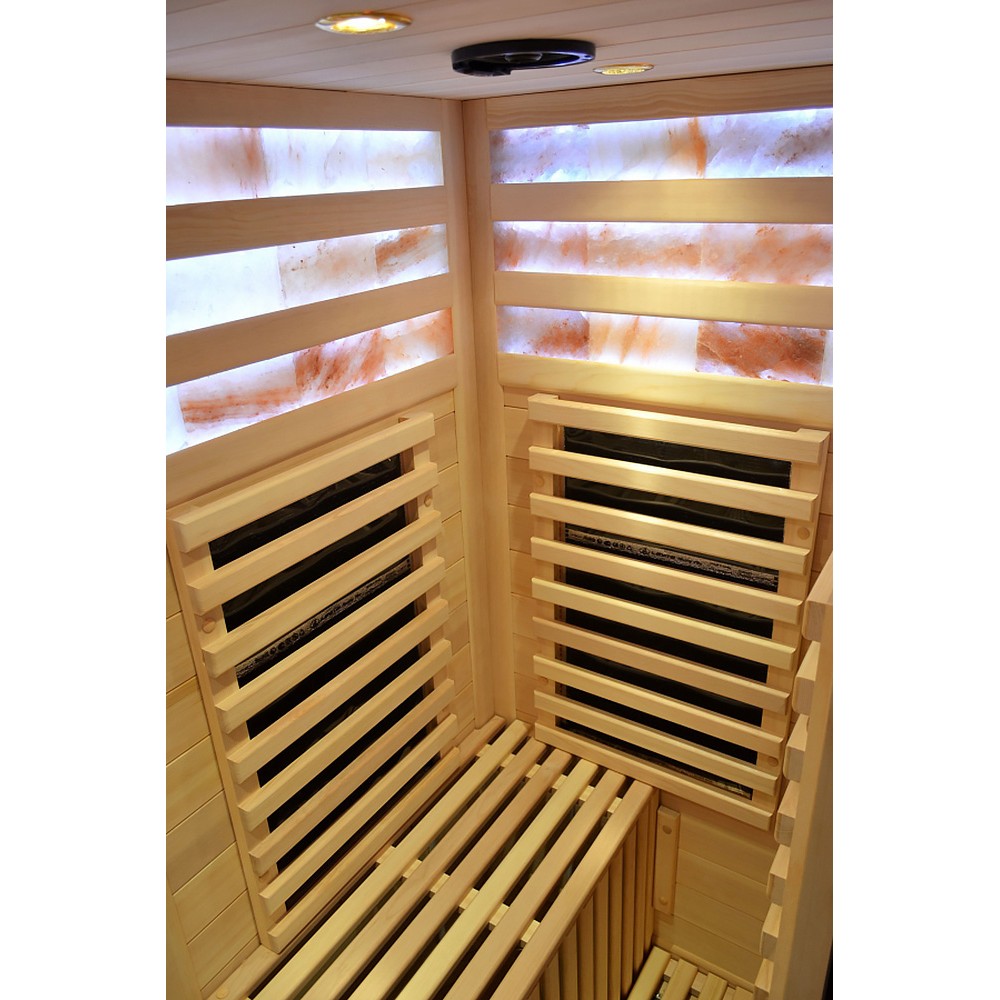 Четырехместная кабина из кедра с карбоновыми излучателями