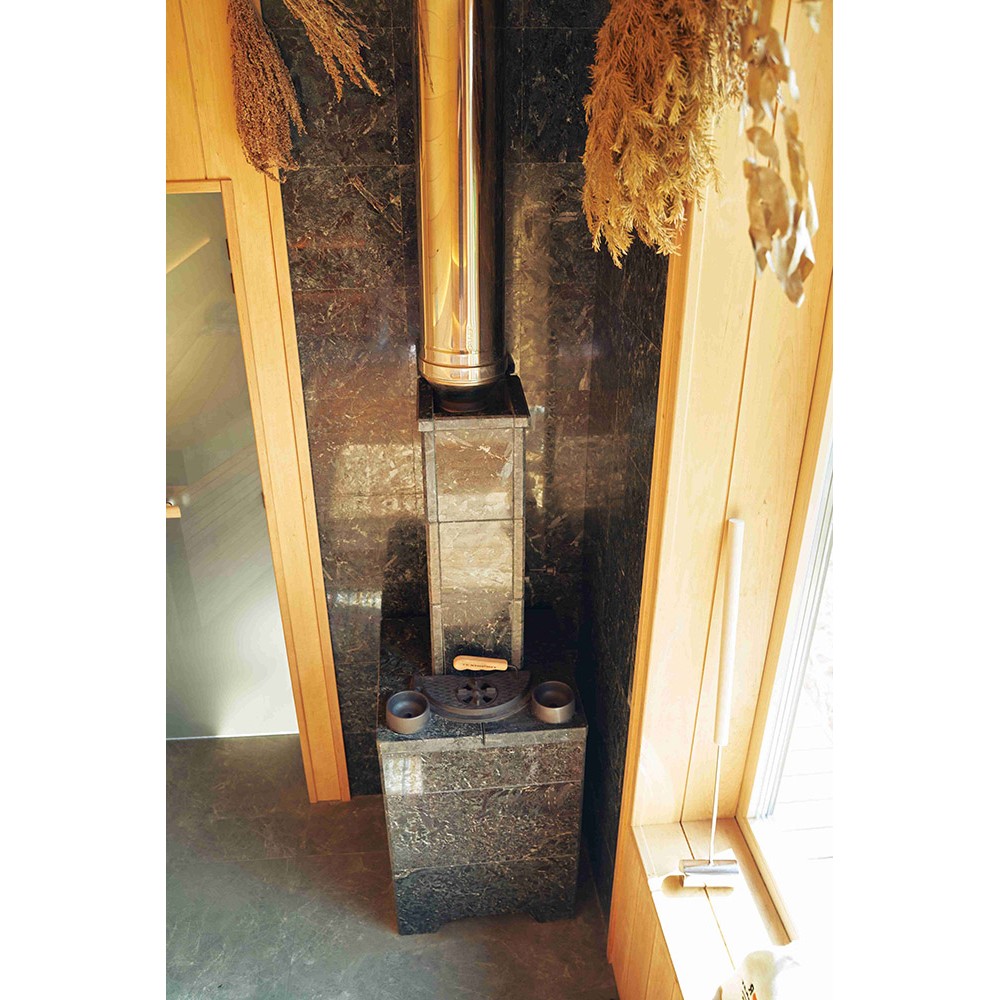 Печь Авангард ЗК 40 в облицовке Классика 1065/45 Пироксенит и панорамной дверцей со стеклом для парных до 40 м³