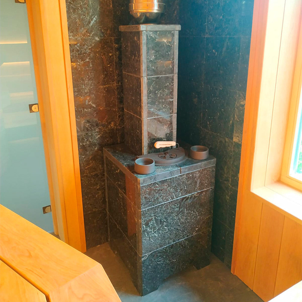 Печь Авангард ЗК 25 в облицовке Классика 790/40 Змеевик и дверцей со стеклом для парных до 25 м³